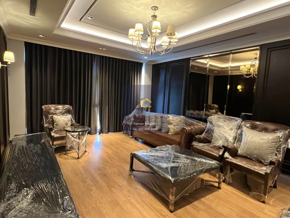 ขายคฤหาสน์ติดทะเลสาบ โครงการหมู่บ้าน The Royal Residence บ้านเดี่ยวหรู 165 ล้านบาท บนที่ดินใหญ่เกือบ 1 ไร่ บนถนนประเสริฐมนูกิจ
