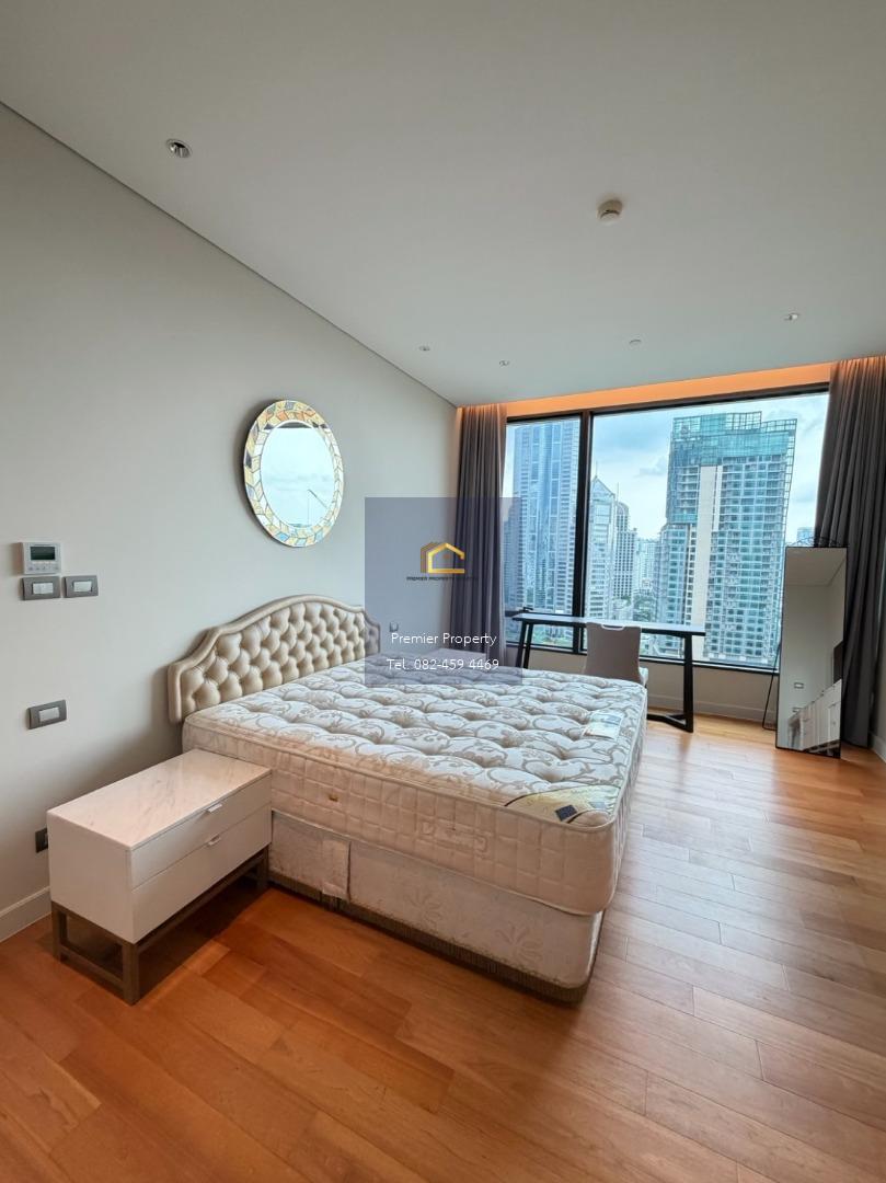 คอนโดหรู 1 ห้องนอน สำหรับเช่า ที่ Sindhorn Residence Bangkok