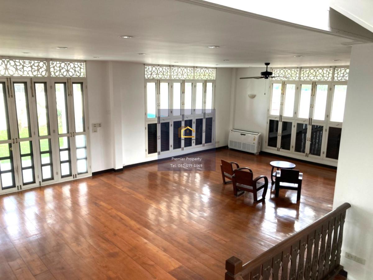 บ้านเดี่ยวสไตล์ Tropical Colonial 5 ห้องนอน พร้อมสระว่ายน้ำส่วนตัว บรรยากาศรีสอร์ต ใจกลางสุขุมวิท 71
