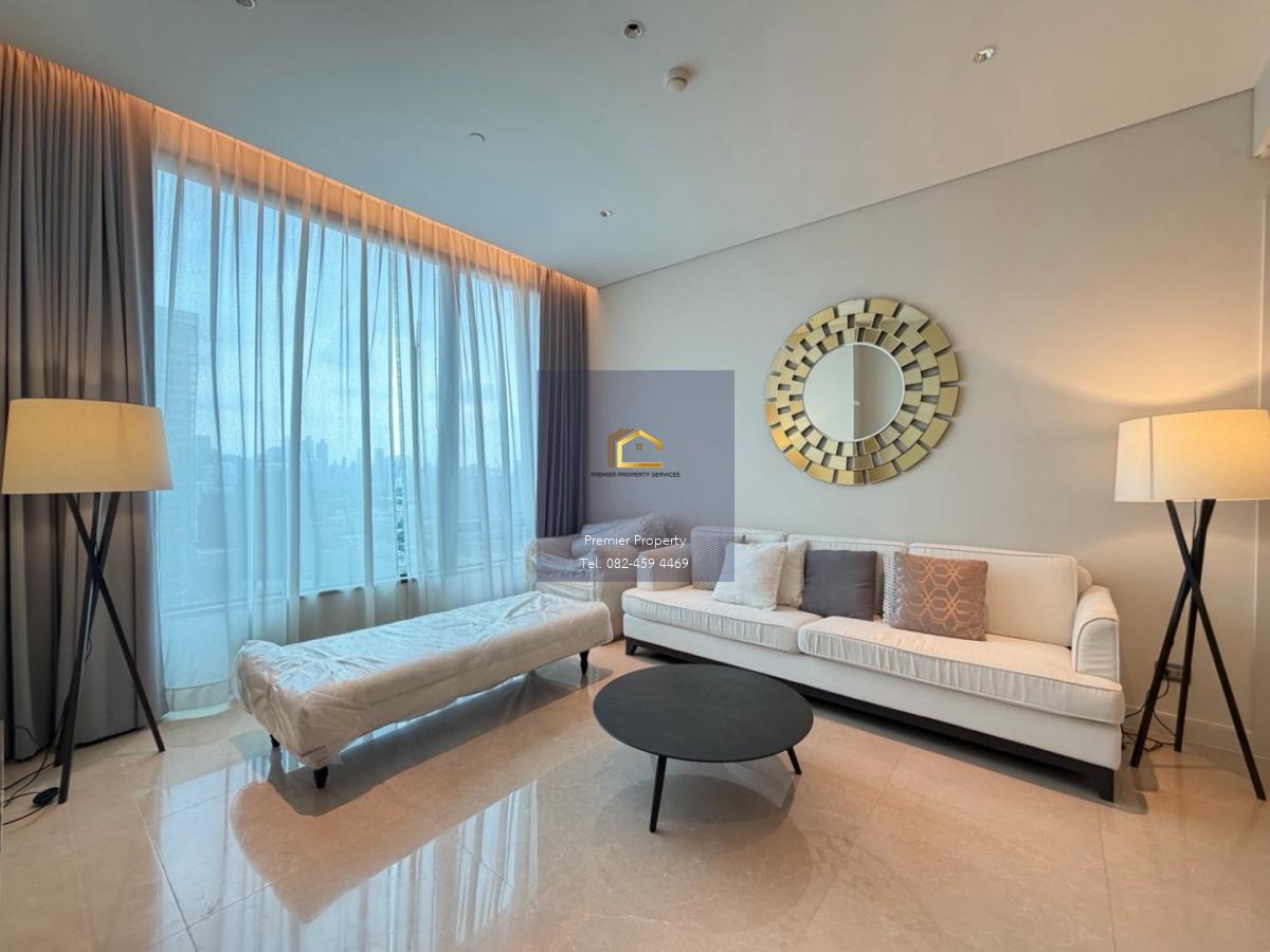 คอนโดหรู 1 ห้องนอน สำหรับเช่า ที่ Sindhorn Residence Bangkok